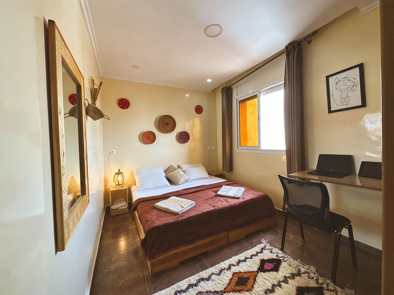 SINGLE ROOM