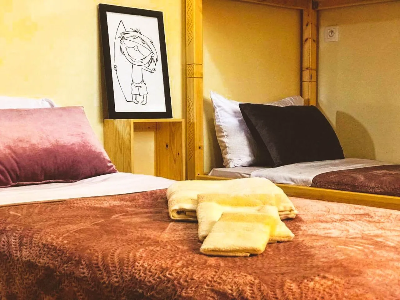 SHARED ROOM